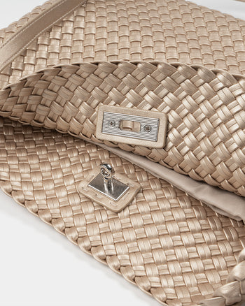 Decode Romance Woven Tote Bag Middle